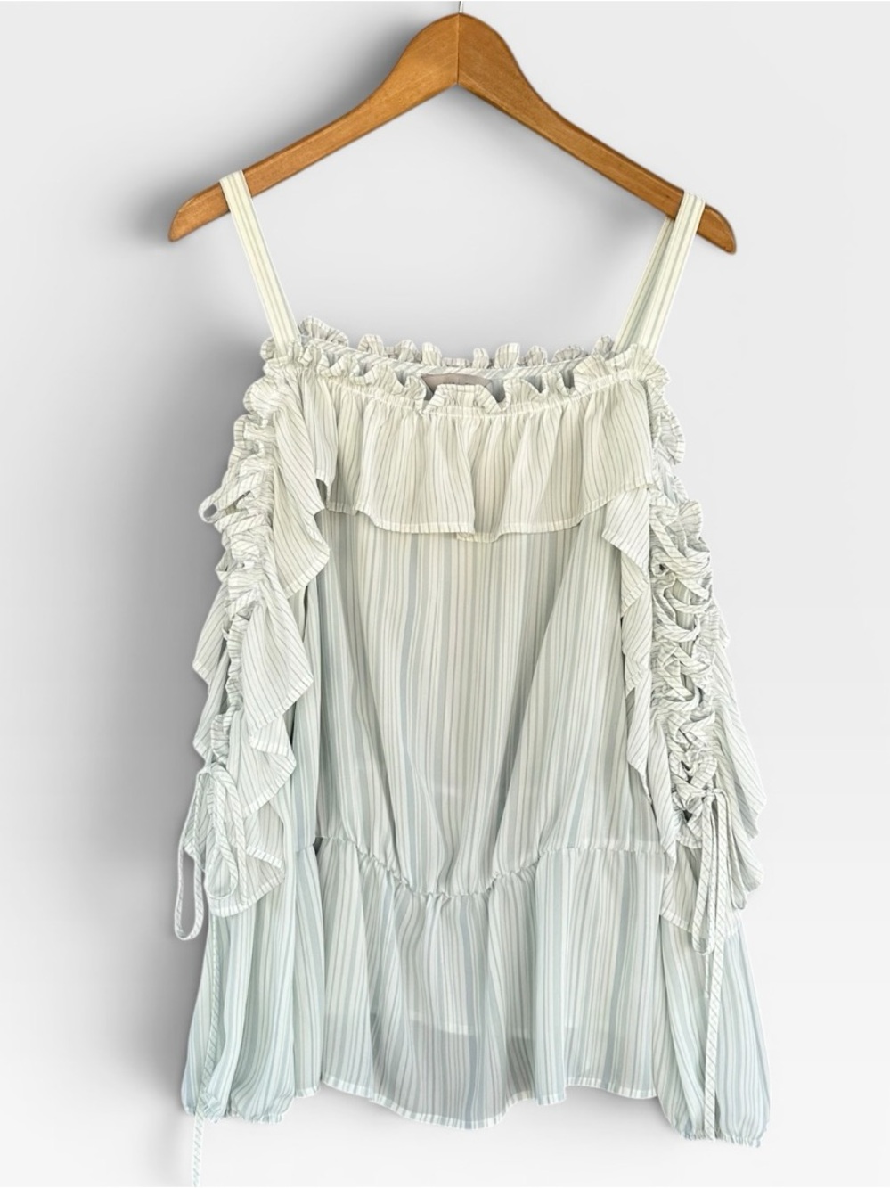 🎉5 for $45🎉 Belle sky top blouse shirt size XL